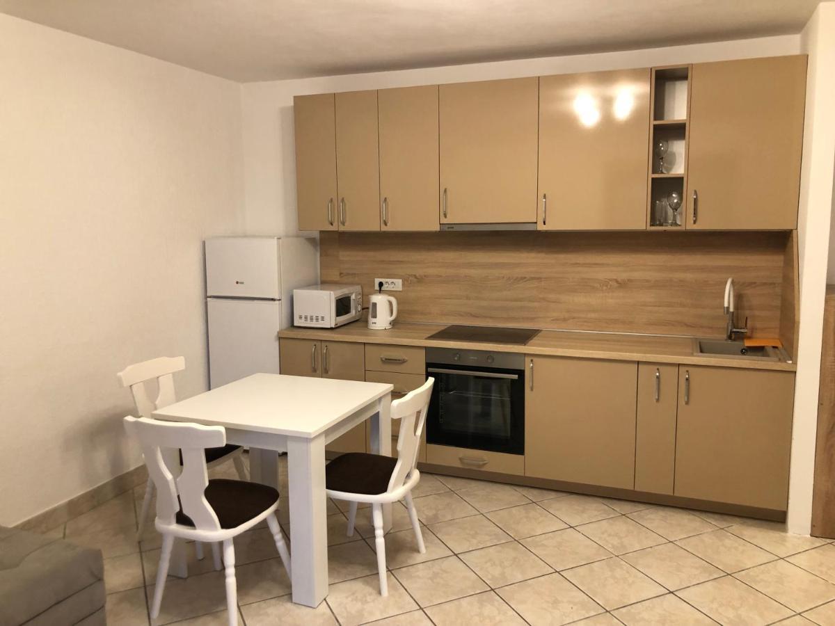 Apartmani Lime Petrovac Eksteriør bilde
