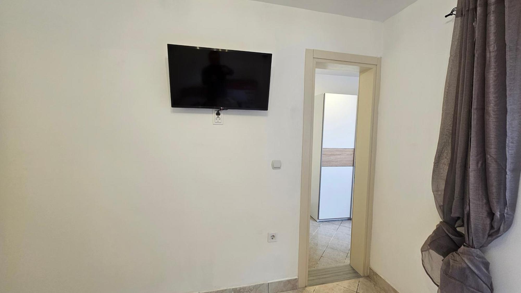 Apartmani Lime Petrovac Eksteriør bilde
