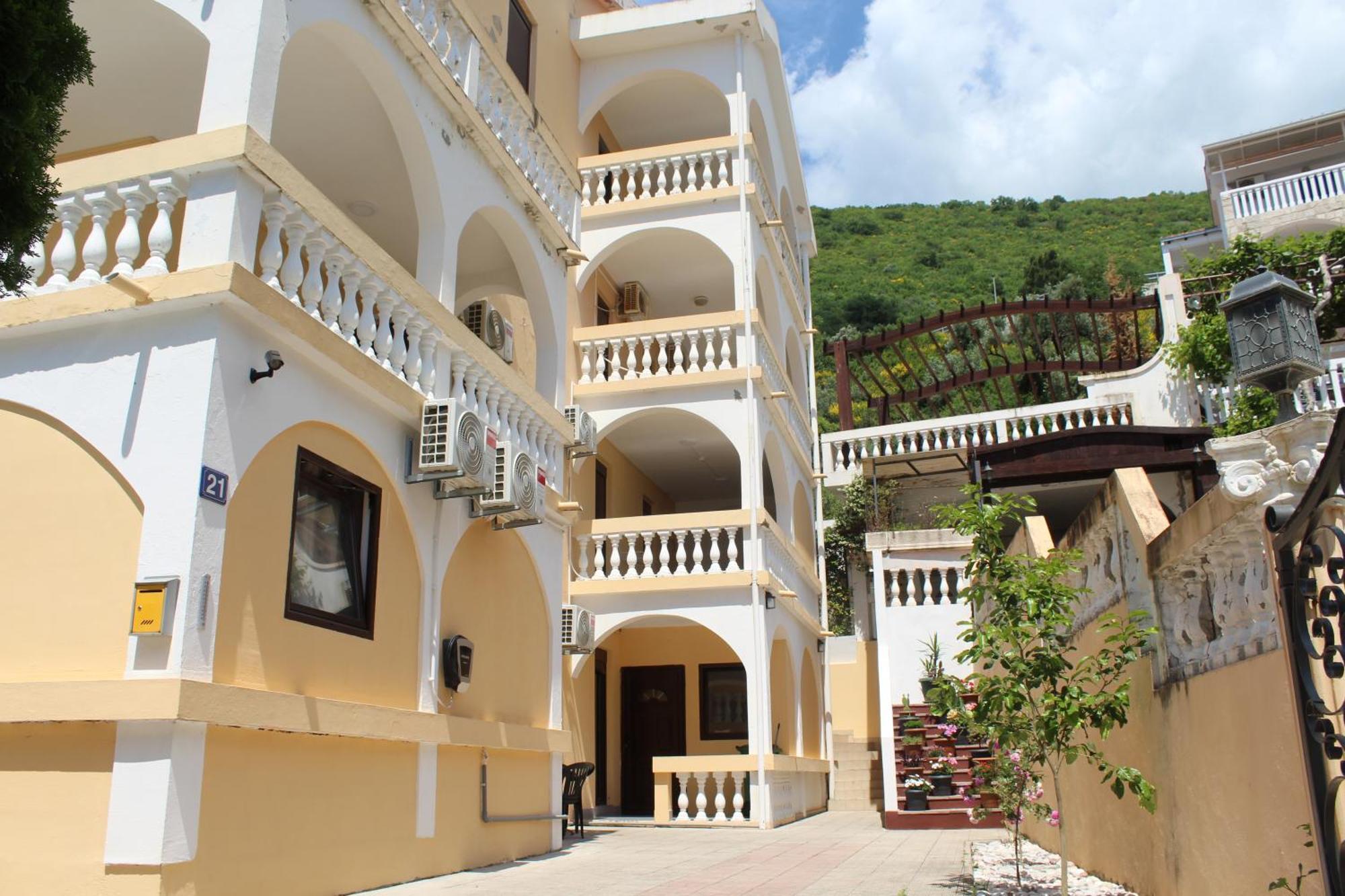 Apartmani Lime Petrovac Eksteriør bilde